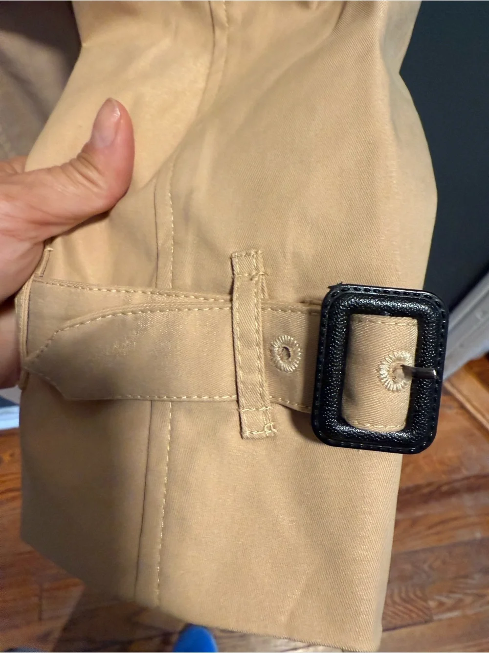 Burberry Tan Double-Breasted Trench Coat with Belt - Picture 7 of 8